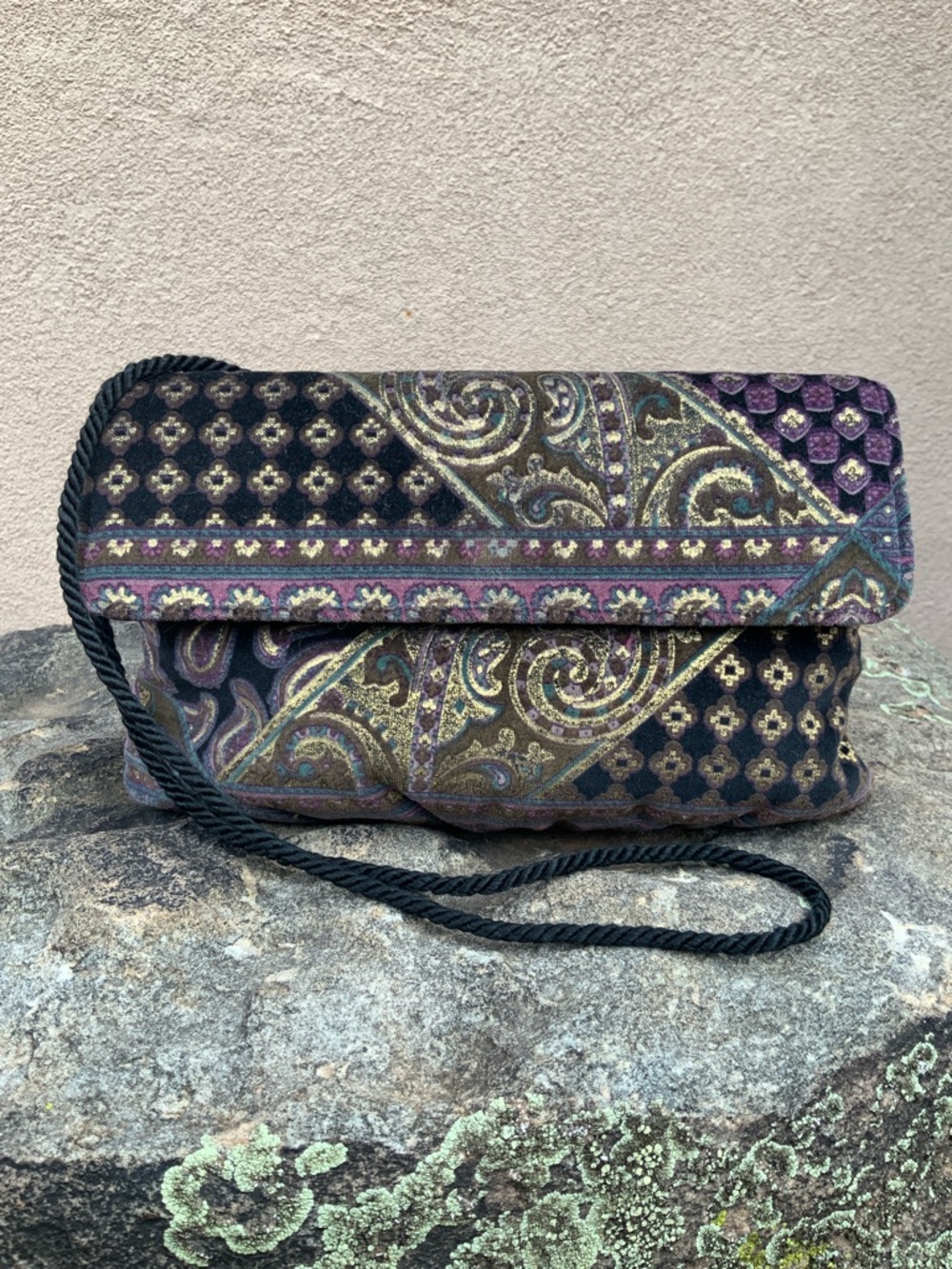 Velvet Paisley Print Shoulder Bag